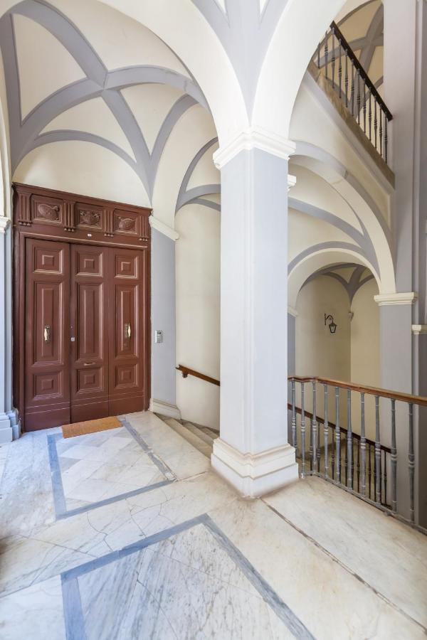 Design & Studio Duplex At National Museum Napoli Dış mekan fotoğraf